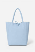 Bolso shopper de piel para mujer color azul cielo fabricado en Italia